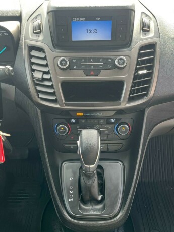 ford-transit-connect-diesel-2019-big-17