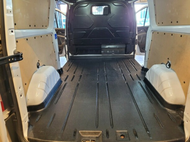 ford-transit-custom-diesel-2014-big-15