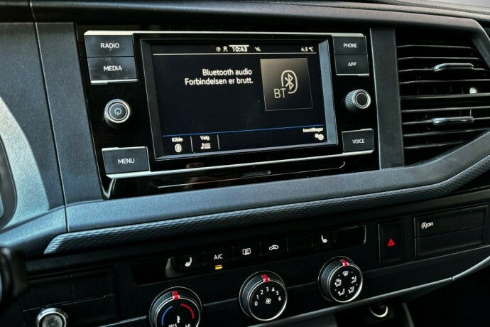 volkswagen-transporter-diesel-2021-big-17