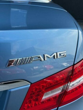 mercedes-benz-e-klasse-bensin-2011-big-11