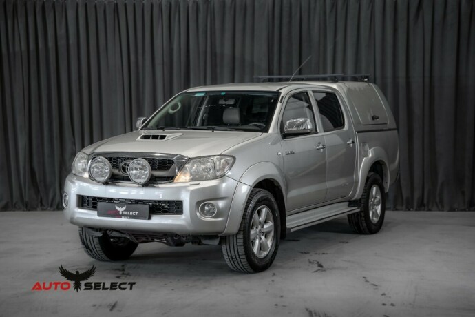 toyota-hilux-diesel-2010-big-5