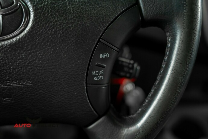 toyota-hilux-diesel-2010-big-28