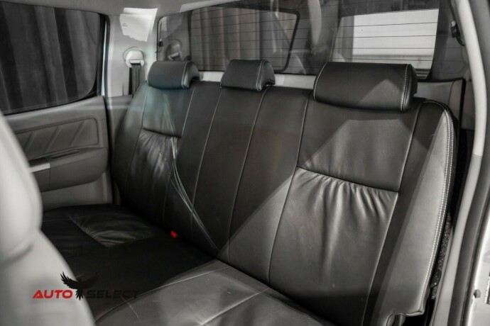 toyota-hilux-diesel-2010-big-15