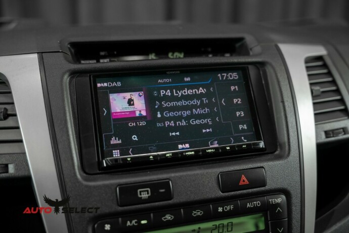 toyota-hilux-diesel-2010-big-34