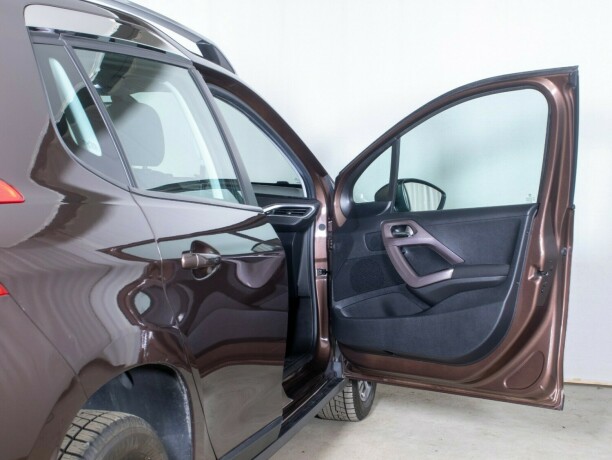 peugeot-2008-diesel-2013-big-14