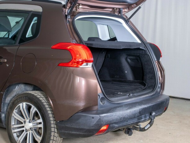 peugeot-2008-diesel-2013-big-9