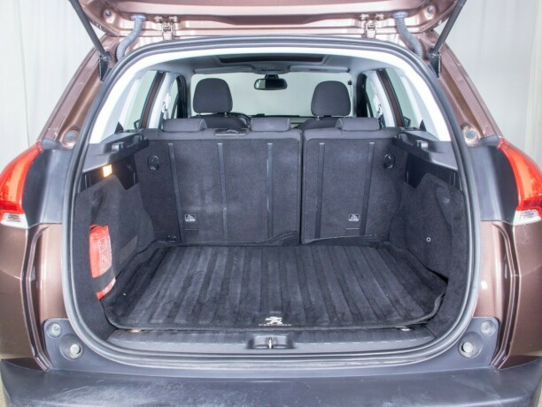 peugeot-2008-diesel-2013-big-11