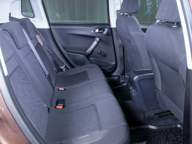 peugeot-2008-diesel-2013-big-48