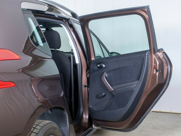 peugeot-2008-diesel-2013-big-15