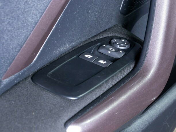 peugeot-2008-diesel-2013-big-21