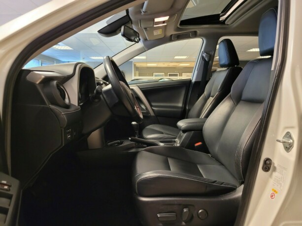 toyota-rav4-elektrisitetbensin-2016-big-20