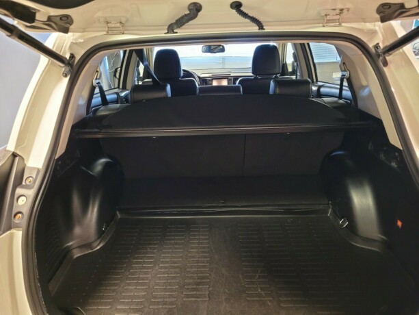 toyota-rav4-elektrisitetbensin-2016-big-19