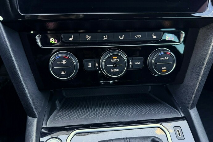 volkswagen-passat-elektrisitetbensin-2020-big-38