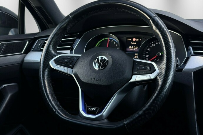 volkswagen-passat-elektrisitetbensin-2020-big-17