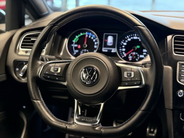volkswagen-golf-elektrisitetbensin-2016-big-19