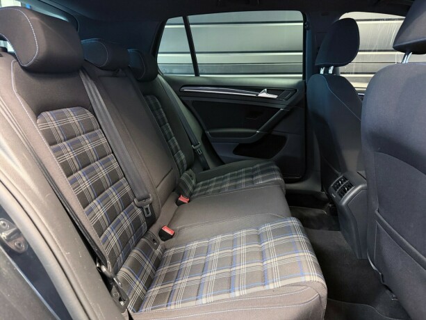 volkswagen-golf-elektrisitetbensin-2016-big-17