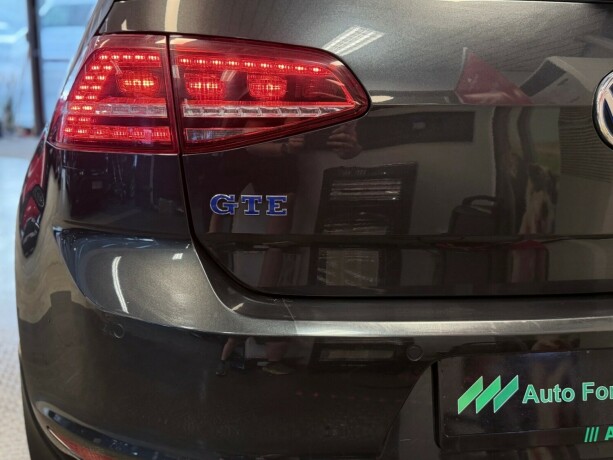 volkswagen-golf-elektrisitetbensin-2016-big-31