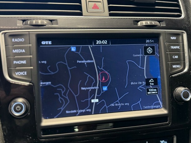 volkswagen-golf-elektrisitetbensin-2016-big-22