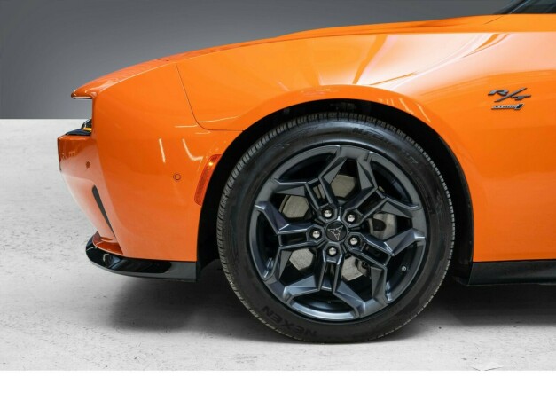 dodge-charger-elektrisitet-2025-big-12