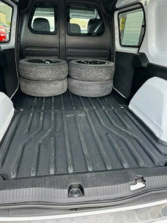 mercedes-benz-citan-diesel-2024-big-9