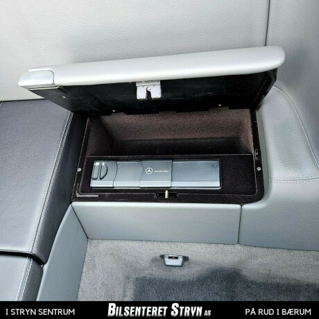 mercedes-benz-sl-bensin-2005-big-15