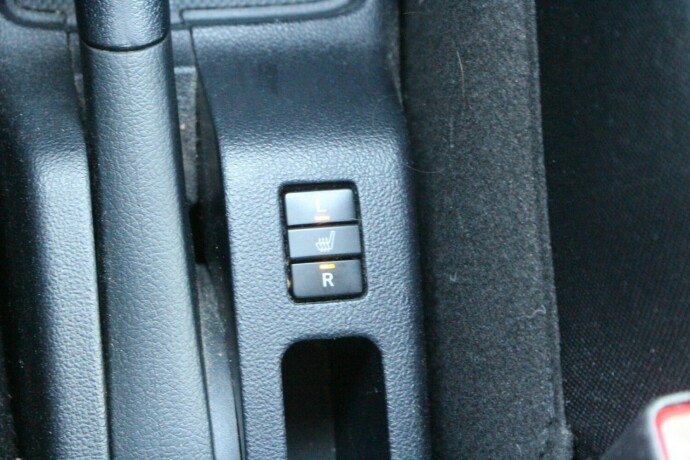 toyota-verso-s-bensin-2013-big-13