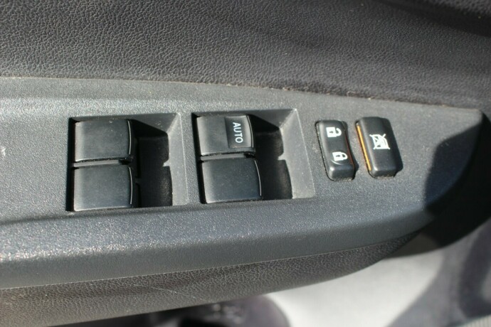 toyota-verso-s-bensin-2013-big-7