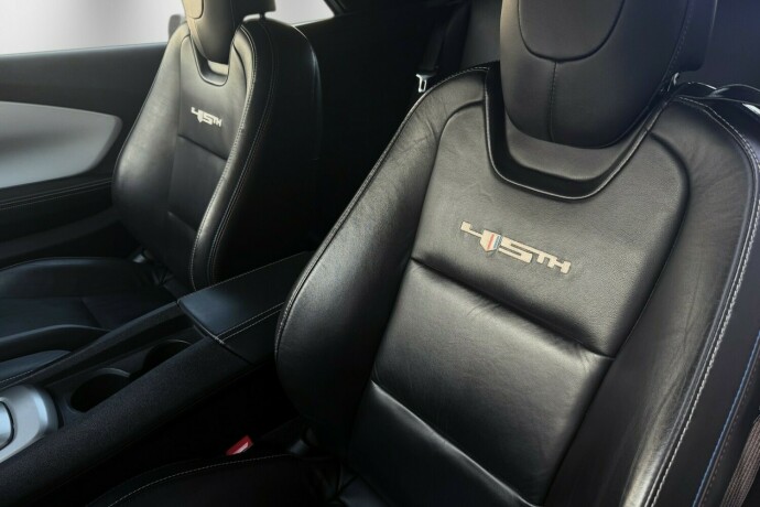 chevrolet-camaro-bensin-2012-big-21