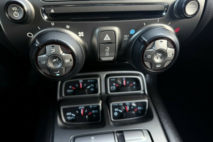 chevrolet-camaro-bensin-2012-big-14