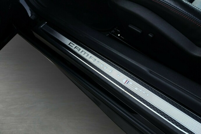 chevrolet-camaro-bensin-2012-big-12