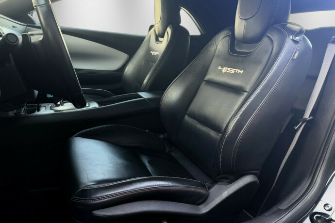 chevrolet-camaro-bensin-2012-big-11