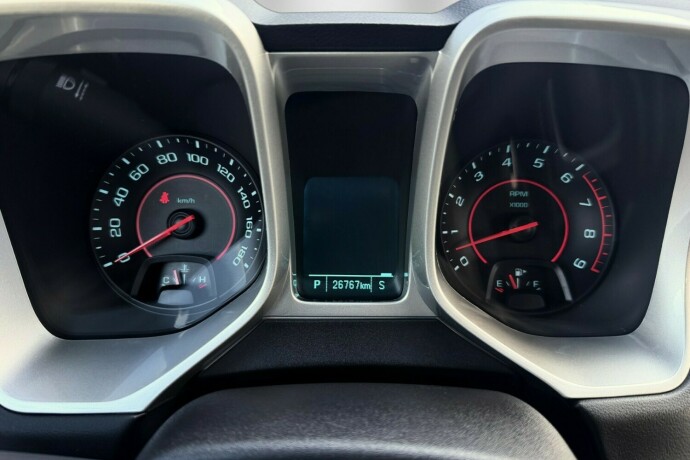 chevrolet-camaro-bensin-2012-big-20