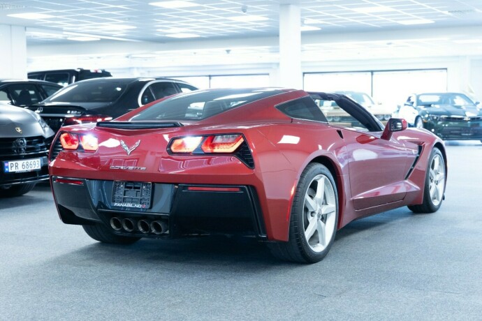 chevrolet-corvette-bensin-2014-big-2