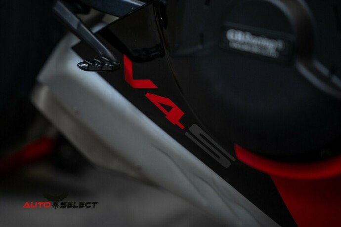 ducati-panigale-v4-s-bensin-2022-big-8