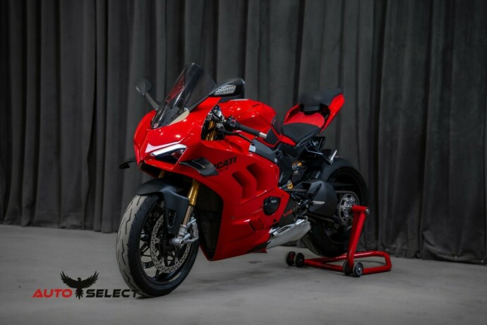 ducati-panigale-v4-s-bensin-2022-big-2