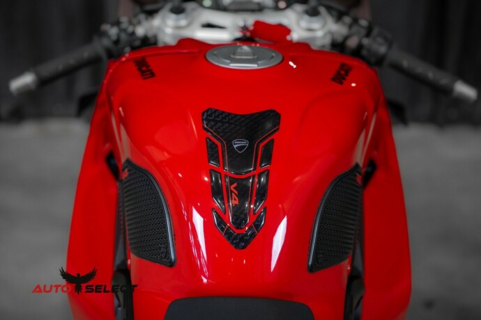 ducati-panigale-v4-s-bensin-2022-big-18