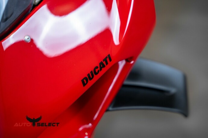 ducati-panigale-v4-s-bensin-2022-big-13
