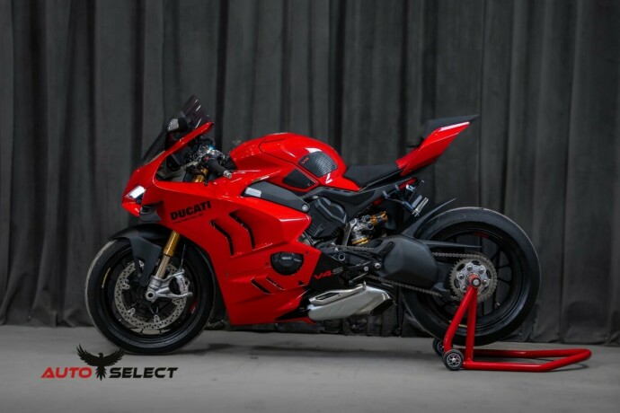 ducati-panigale-v4-s-bensin-2022-big-10