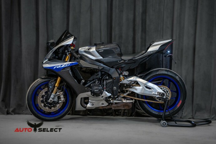 yamaha-yzf-r1m-bensin-2017-big-13