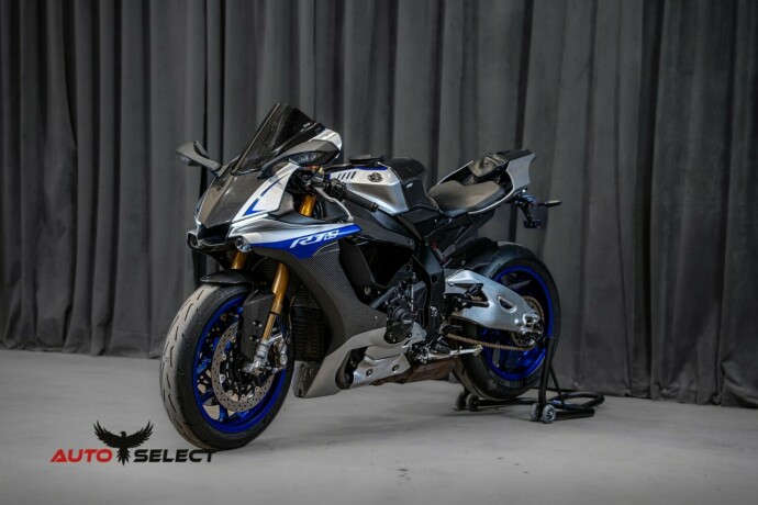 yamaha-yzf-r1m-bensin-2017-big-2