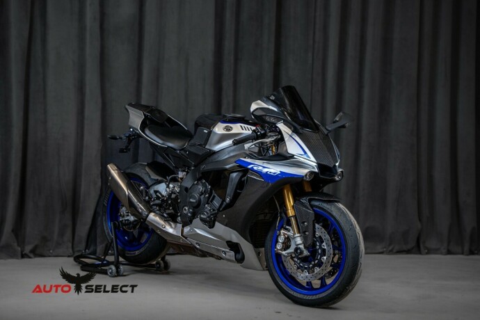 yamaha-yzf-r1m-bensin-2017-big-0