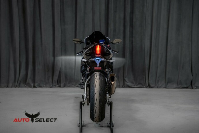 yamaha-yzf-r1m-bensin-2017-big-17