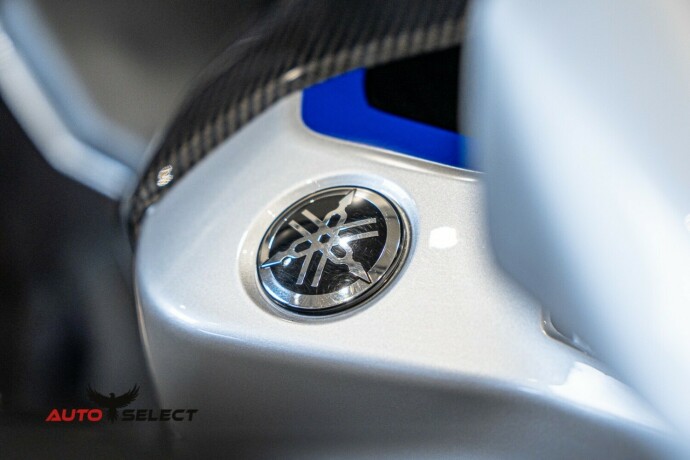 yamaha-yzf-r1m-bensin-2017-big-11