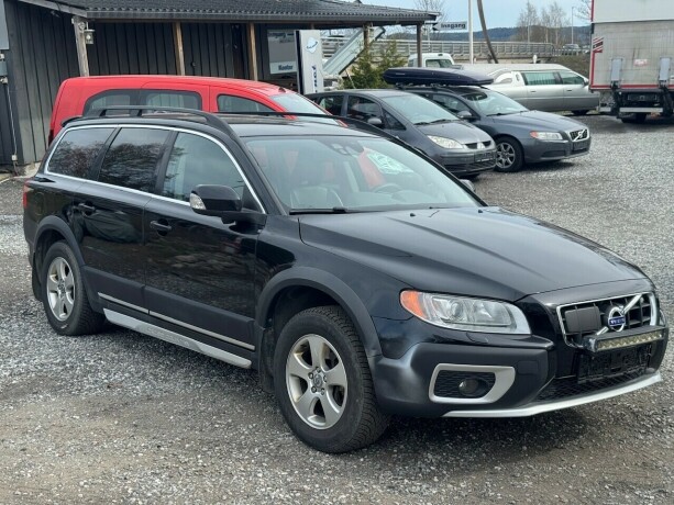 volvo-xc-70-diesel-2011-big-0