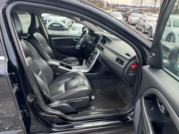 volvo-xc-70-diesel-2011-big-9