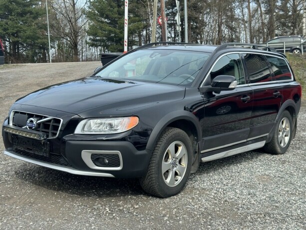 volvo-xc-70-diesel-2011-big-2