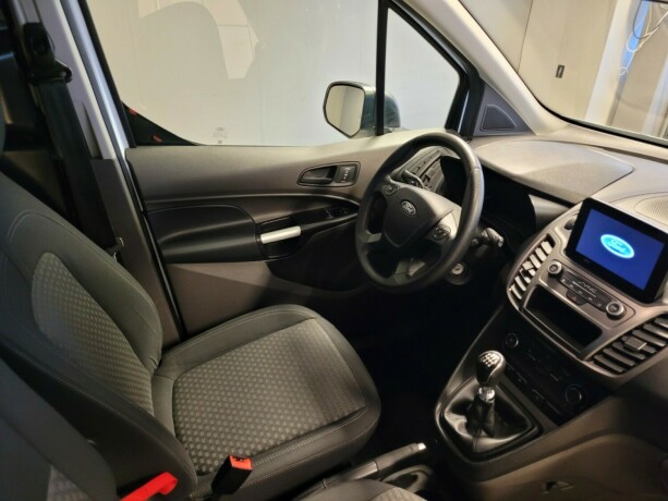 ford-transit-connect-diesel-2019-big-15
