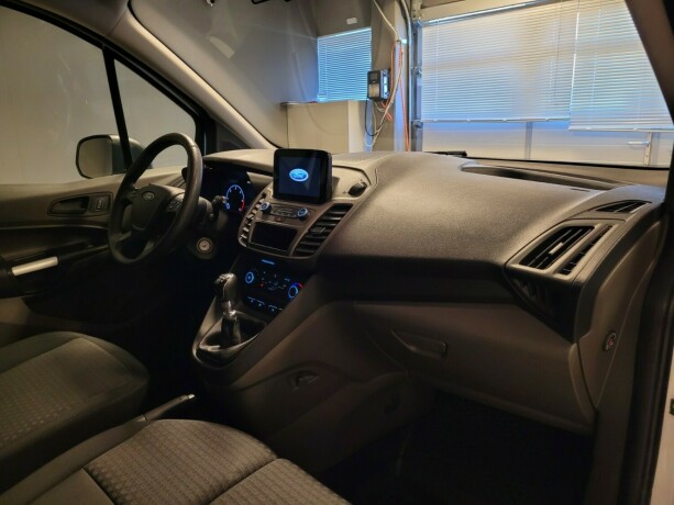 ford-transit-connect-diesel-2019-big-14