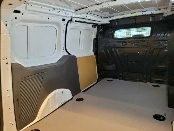 ford-transit-connect-diesel-2019-big-24