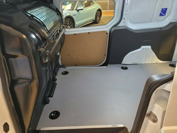 ford-transit-connect-diesel-2019-big-27